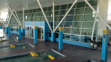 Murió una mujer en la Terminal de Neuquén: se descompensó tras bajarse de un colectivo de larga distancia