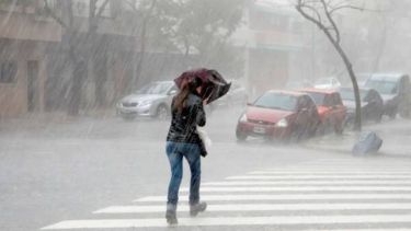 Alerta por tormenta y lluvia en Neuquén y Río Negro este miércoles 6: los peores horarios y las zonas afectadas