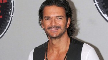 Ricardo Arjona busca a la fanática que se volvió viral en su show y emocionó a todos