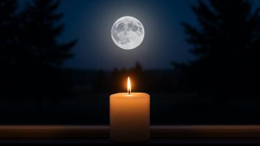 Luna nueva, llena y menguante: el ritual con velas que recomiendan hacer en mayo