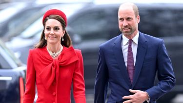 Revelaron los millonarios gastos del príncipe William: yates de lujo, ponis y regalos exclusivos para Kate Middleton