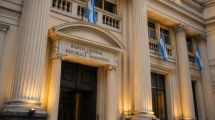 Imagen de El BCRA quedó al borde de alcanzar una meta clave: cómo están las reservas brutas y de cuánto es el próximo pago de deuda