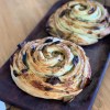 Imagen de Pan de romero con echalotas asadas: una receta con mucho sabor y aromas de hogar