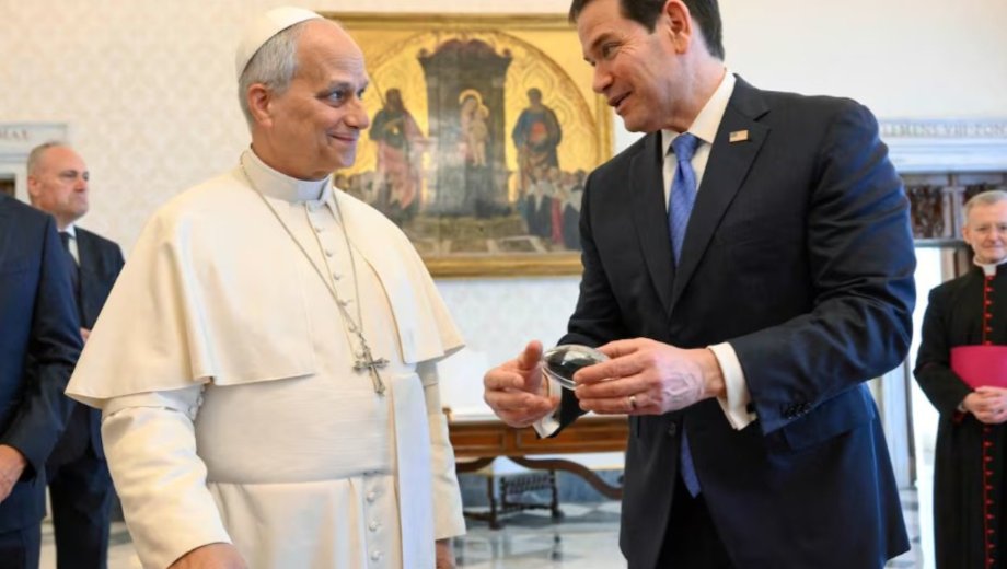 Marco Rubio junto al papa León XIV. Foto: Gentileza Vatican Media. 