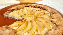Imagen de Galette de ricota y peras especiadas, ideal para acompañar con mate