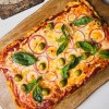 Imagen de Con todo el sabor de la pizza casera, con base de pollo y sin harinas