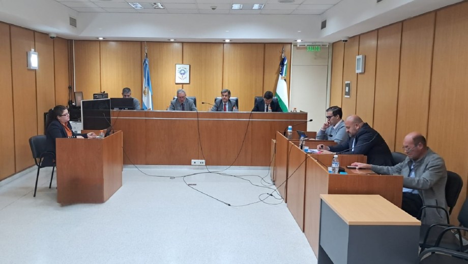 Violento intento de robo en Roca: piden hasta 7 años de prisión para la banda que quiso entrar a una casa
