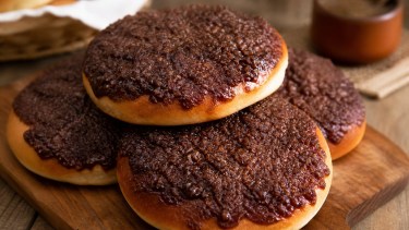 Clásicas y rendidoras: cómo hacer tortitas negras caseras con sabor a panadería