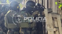 Imagen de Allanamientos en Parque Industrial Neuquén: un joven detenido y secuestro de armas