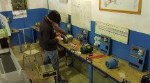 Imagen de Energía que nace en las aulas de la Patagonia: estudiantes crearon un sistema híbrido para abastecer a su escuela 