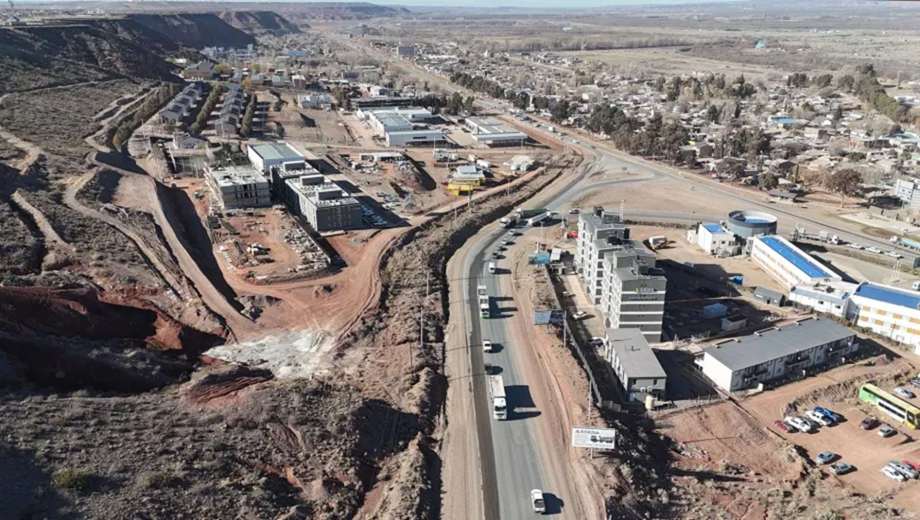 Neuquén aparece tercera en el ranking de empleo público provincial y segunda en empleo privado, impulsada por la actividad en Vaca Muerta. Foto archivo Florencia Salto.