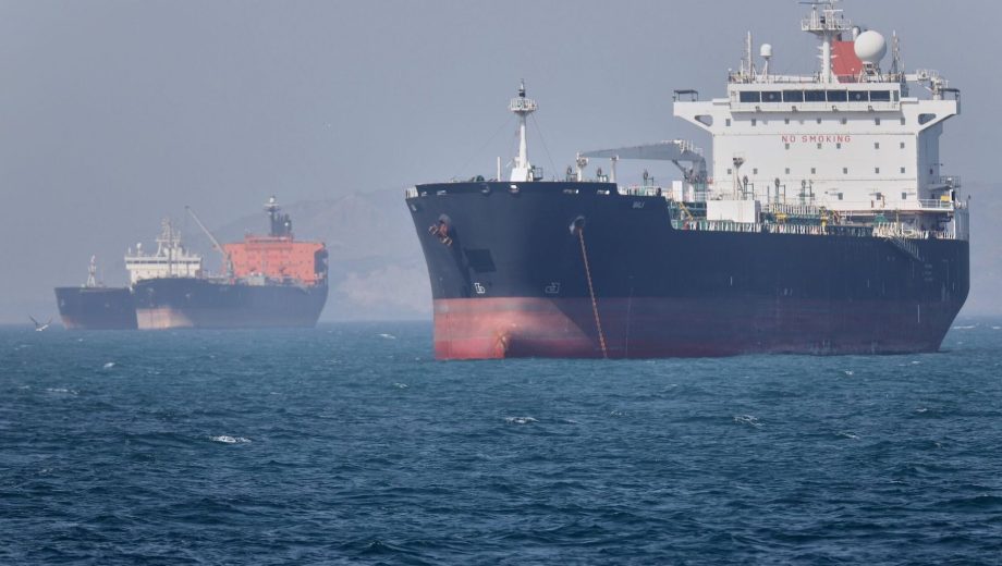 Los precios del petróleo volvieron a subir tras romper Donald Trump la tregua con Irán. (Foto: gentileza AP)