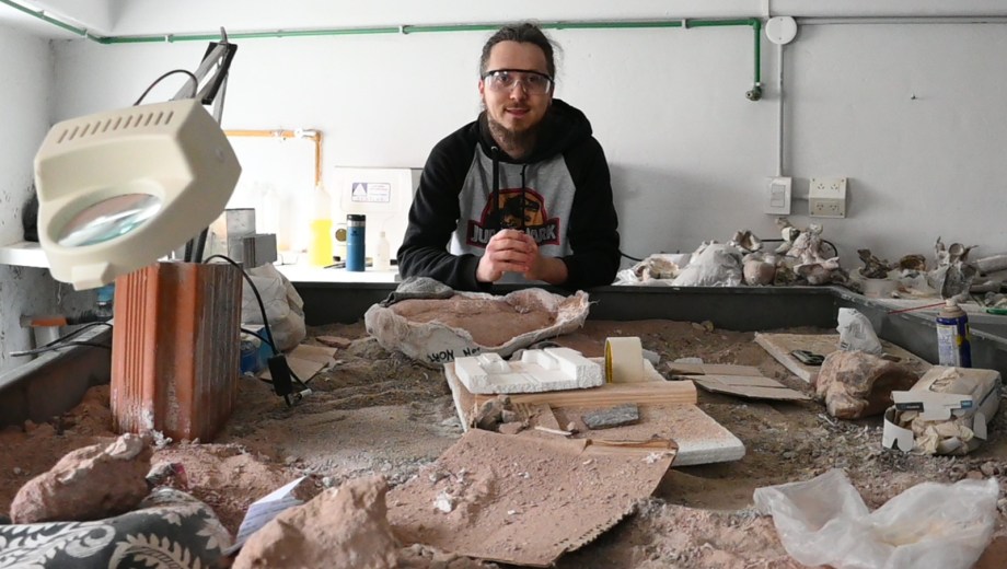 Windholz presentará investigaciones de histología y osteología de dos grupos de dinosaurios. Foto: Alejandro Carnevale.