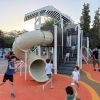 Imagen de Cipolletti renueva juegos infantiles y trabaja en la reforestación de espacio públicos