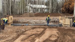 Cipolletti avanza con la construcción de un nuevo puente de acceso al barrio Michi Michi