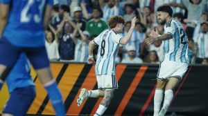 Argentina pegó de entrada y le gana a Islandia con gol de Barco, en el último amistoso antes del Mundial