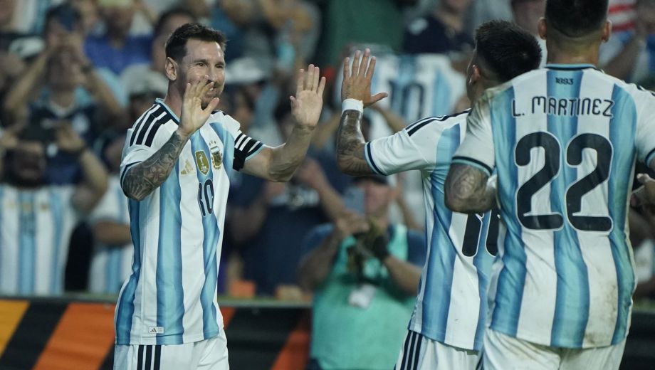 El capitán entró a los 24 y facturó a los 26. Se viene su sexto Mundial. (Clarín Fotografía)
