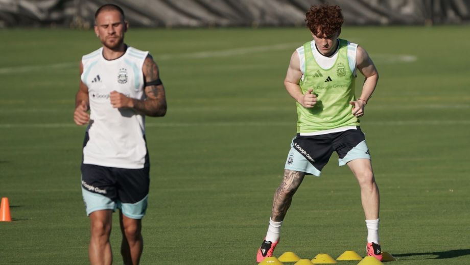 MacAllister es fija para el mediocampo y Barco se puede meter en el equipo como lateral. (Clarín Fotografía)