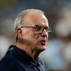 Imagen de En la previa del partido de Uruguay, Bielsa apuntó contra las pausas de hidratación en el Mundial: "Le quita mucho al fútbol"