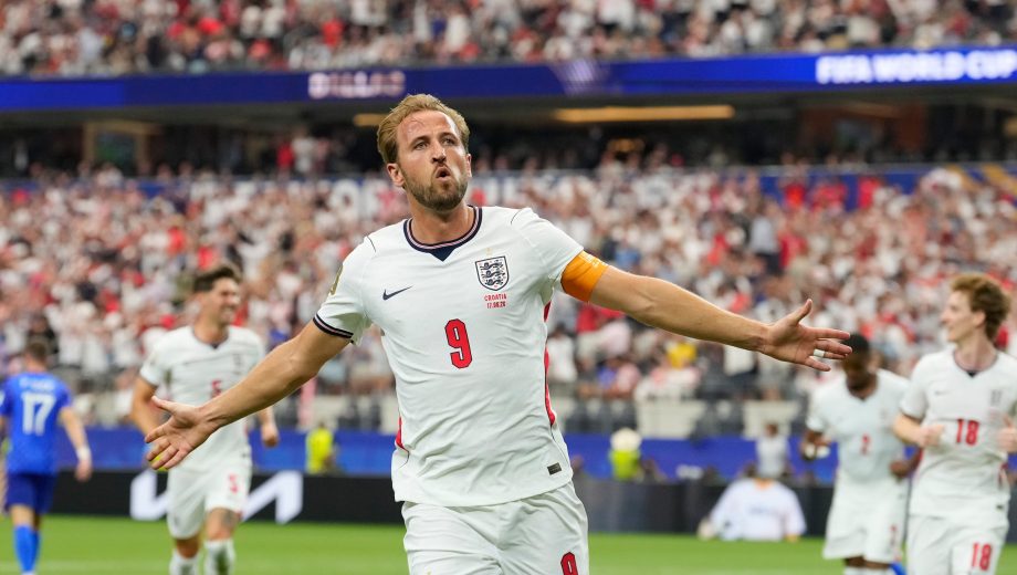 Harry Kane, el capitán, fue la gran figura de la Selección de Inglaterra tras marcar un doblete. (Foto: AP)
