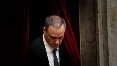 El Gobierno prepara la salida de Manuel Adorni: reuniones, tensiones y el posible reemplazo