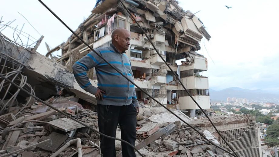 Se registraron 920 los muertos y 3.360 los heridos mientras continúa la búsqueda de sobrevivientes (Foto: gentileza)