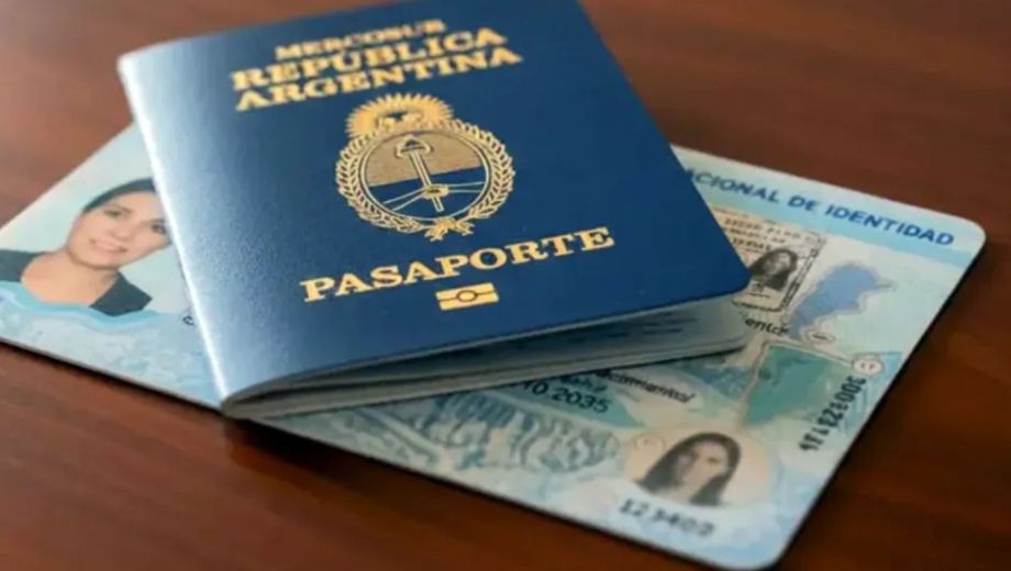 El DNI y pasaporte son documentos esenciales para realizar viajes (Foto: archivo)