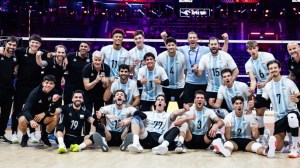 Con la vuelta de Agustín Loser, Argentina logró su primer triunfo en la VNL 2026