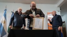 Imagen de Entre dos empresas se define quien repavimentará la ruta al aeropuerto de Bariloche