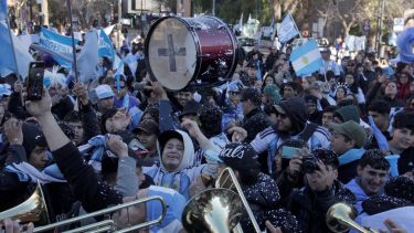 En fotos | Euforia por Messi en Neuquén y Río Negro: así fue el festejo del triunfo de la Selección Argentina