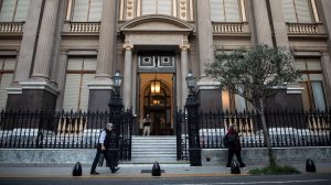 Cepo cambiario en 2026: el BCRA liberó US$ 2.600 millones para empresas y fijó un nuevo límite