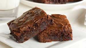 Cómo hacer brownies saludables de manzana y cacao: una opción sin harina y nutritiva