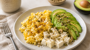 El desayuno sin harinas y con solo 4 ingredientes que ayuda a llegar al almuerzo sin hambre
