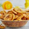 Imagen de Cómo hacer chips de banana saludables: la técnica de horneado lento para lograr un snack crocante y natural