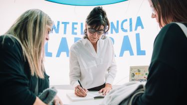 Dejar lo seguro para reinventarse: Claudina Kutnowski presenta «Inteligencia Laboral»