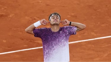 Sorpresa en Roland Garros: Arnaldi se bajó de la semifinal y Flavio Cobolli jugará la final ante Alexander Zverev