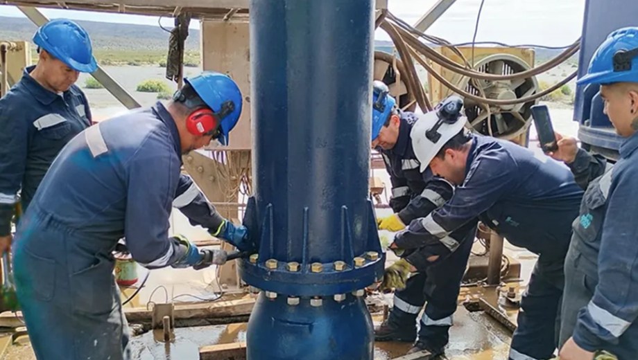 Las tareas de la cuadrilla del Epas concluyó la tarea de puesta en funcionamiento. (Foto: Gentileza)