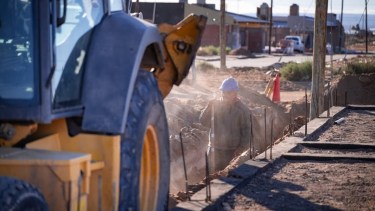 Ejecutan dos kilómetros de cañerías de gas al sur de Cutral Co