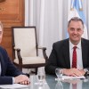 Imagen de Diego Santilli apura el traspaso con Manuel Adorni: las claves del recambio que busca aire político