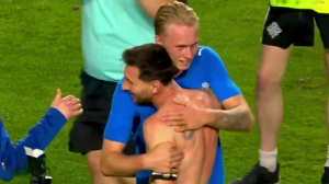 El especial encuentro de Messi con el hijo de un excompañero de Barcelona que juega en Islandia