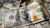 Imagen de El dólar minorista superó los $1.500 en bancos y se acelera la presión cambiaria