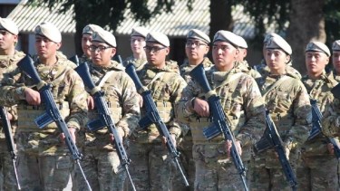 El Ejército realiza prácticas de tiro en Junín de los Andes y pide evitar circular por los bosques cercanos