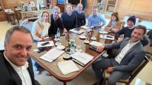 Imagen de La mesa política vuelve a juntarse: Caputo, Bullrich y los Menem se reúnen bajo la mirada de Karina Milei