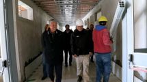 Imagen de «Hay que pagar para que otro acceda»: Rolando Figueroa visitó obras en el sur y detalló el plan habitacional