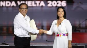 Elecciones en Perú: el escrutinio oficial otorga una leve ventaja a Keiko Fujimori en el balotaje presidencial
