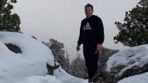 Imagen de Identificaron al ciclista que murió tras sufrir una fuerte caída en un cerro de Bariloche: ¿quién era?