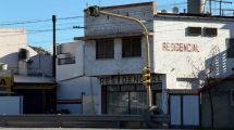Imagen de Atención si viajás por Ruta 22: un camión dañó un semáforo en Regina y piden circular con precaución