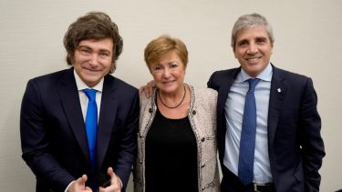 Luz verde de Washington: el FMI elogió la compra de reservas del Banco Central pero le exige blindarse ante shocks externos