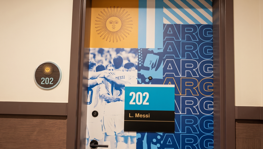 La habitación de Lionel Messi en la concentración en Kansas City. (Foto extraída de video de @afaselección)