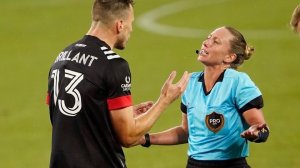 Designación histórica: Tori Penso será la segunda mujer en dirigir un partido en la historia de los Mundiales